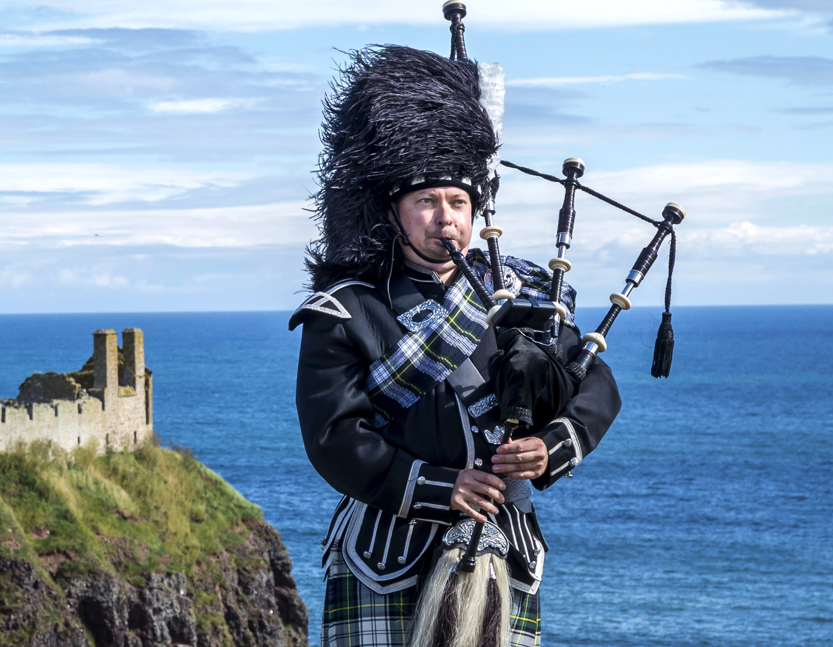 Bagpiper