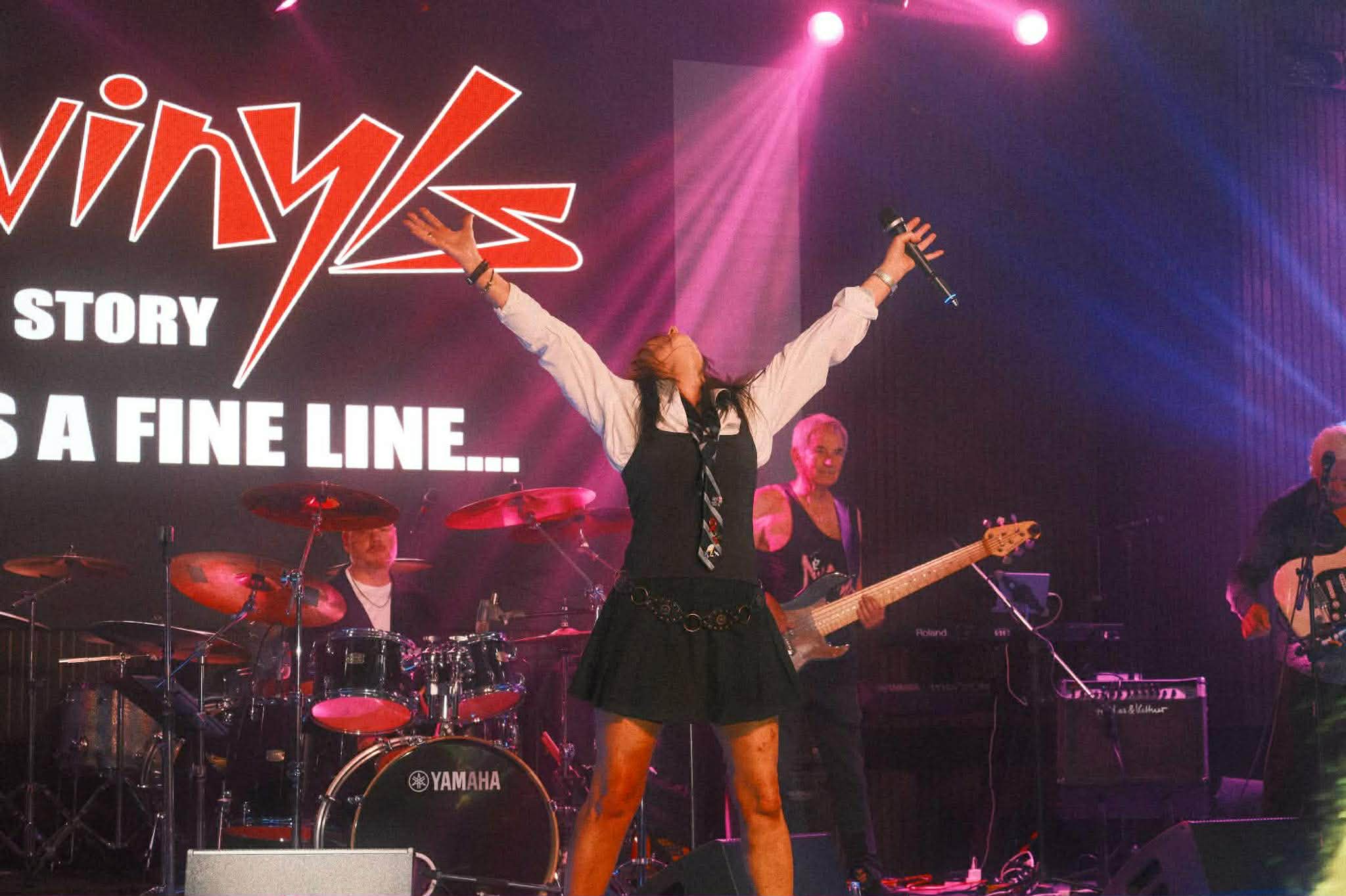 The Divinyls Story- It's A Fine Line